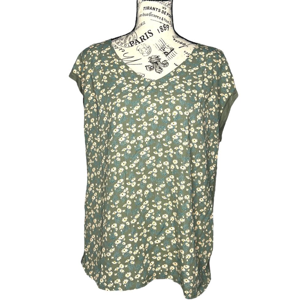 Papermoon (M) Ellie Mixed Material Button Back Top - Stitch Fix Floral Blouse